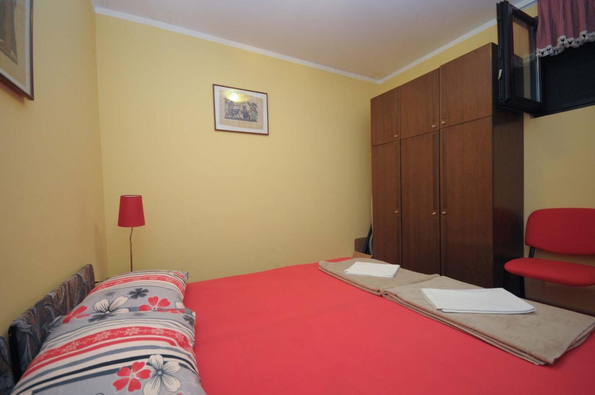 Bjelica Apartments Kotor Bilik gambar